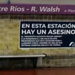 Negacionismo: militantes del PRO vandalizaron la estación de subte Rodolfo Walsh
