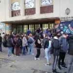 Alberto Sileoni recibió a gremios docentes por falta de gas en escuelas