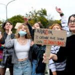Una multitud de jóvenes marchó contra Larreta por la prohibición del lenguaje inclusivo