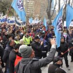Mar del Plata: masiva movilización de municipales por falta de acuerdo salarial