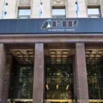 La AFIP denunció a un empresario que no declaró ingresos desde 2015 y detectó una cuenta de $3.5 millones de euros