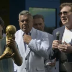 Campeones del mundo homenajearon a Maradona en Qatar
