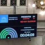 “Los 33 senadores peronistas vamos a rechazar la ley Bases”