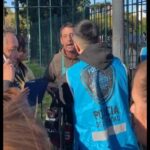 Vergonzoso: la policía de Larreta le saca las empanadas a un vendedor ambulante