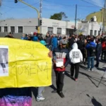 Familiares y amigos de Morena reclamaron justicia frente a la Municipalidad de Lanús