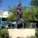 VIOLENTO: vandalizaron el monumento a Evita en Avellaneda