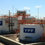 Gremios petroleros denuncian desguace de YPF y advierten con medidas