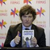 España: retiran de la venta un libro sobre Milei que contenía datos académicos falsos