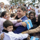 Axel Kicillof: “En la provincia de Buenos Aires se quiere, se respeta y se ama a la bandera”