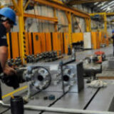 ¿Salarios en dólares?: Cerró metalúrgica en Lanús y ofrecieron pagarle a los empleados con restos de bronce