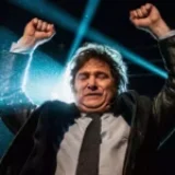 Delirio total: Milei dijo que “deportó 30 mil terroristas” y reivindicó a Arabia Saudita como modelo